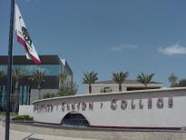 Santiago Canyon College, Santa Ana, California サンチャゴ・キャニオン・カレッジ